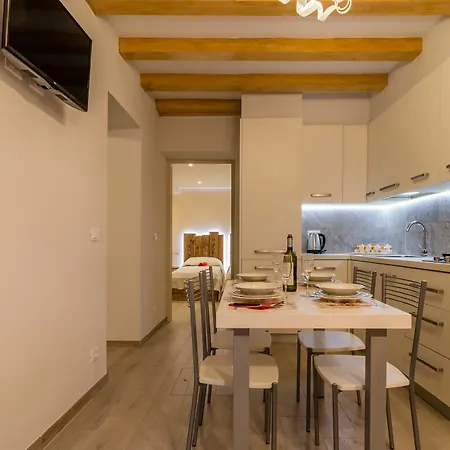 Bragora 3524 Between S. Marco & Biennale Apartment Venice